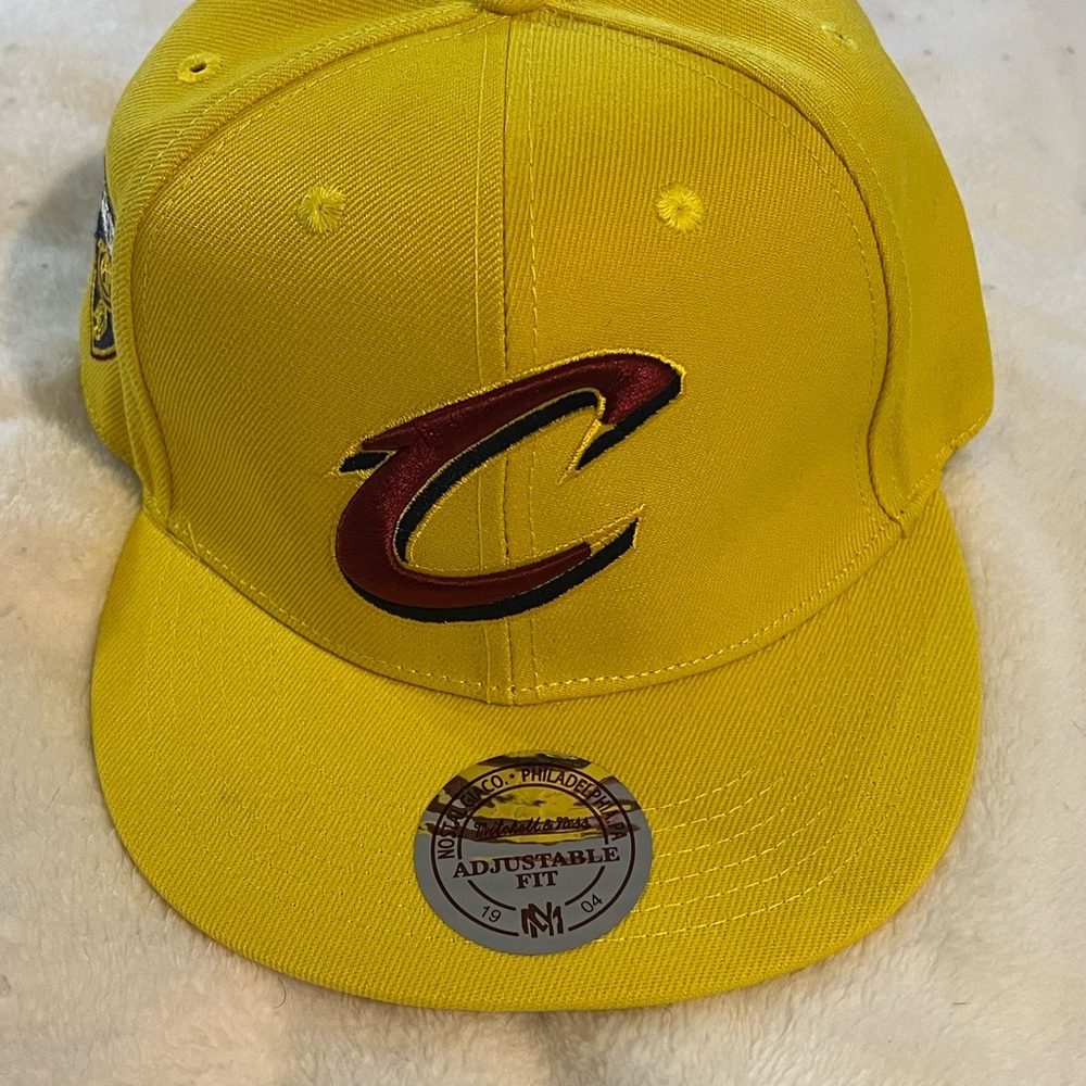 Mitchell & Ness Yellow Cap with Red Logo